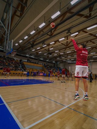 Pár momentek ze středečního WARM-UPU & zápasu. Děkujeme všem za návštěvu, vidíme se opět zítra na @bk_gapa_hradec_kralove...